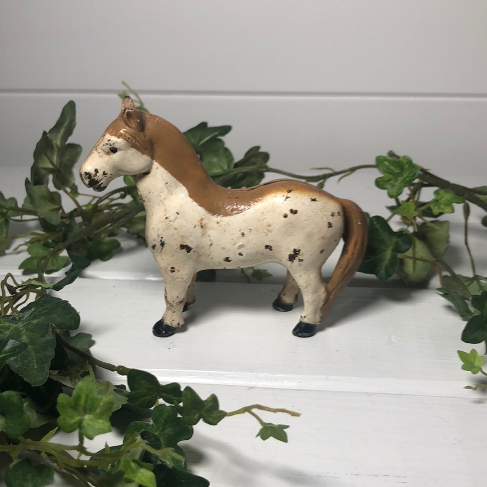 Horse still bank-vintage